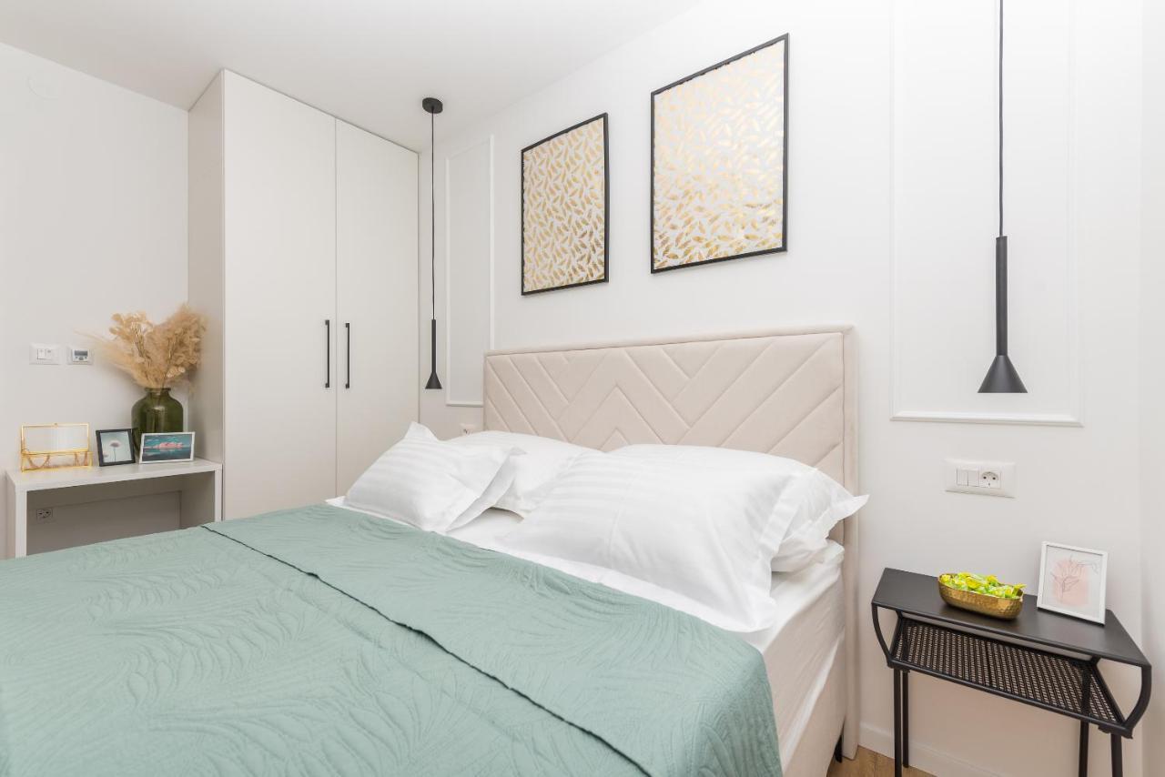 Studio Apartment Bianco, Near Beach, Free Parking, Wi-Fi Makarska Exterior foto