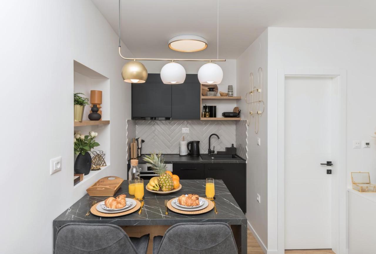 Studio Apartment Bianco, Near Beach, Free Parking, Wi-Fi Makarska Exterior foto